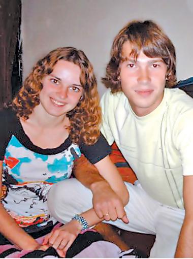  По дорогам Азии 2008-2009 - Марина и Саша познакомились, когда учились в институте на журфаке. Фото с личной страницы Марины Бураковой ВКонтакте.jpg