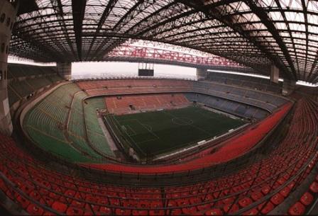 Стадион Сан-Сиро в Милане.jpg