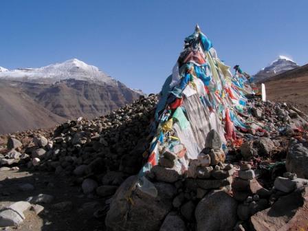 Tibet_chorten.jpg