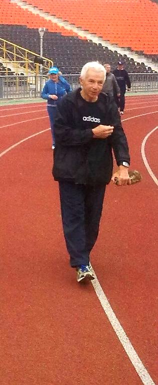 Валерий Коваленко 3 ноября 2013 г. во время тренировки на стадионе в Донецке.jpg
