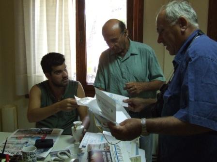 2. В мэрии Литохоро Греция передаем сувениры от геков Украины DSCF1174.JPG