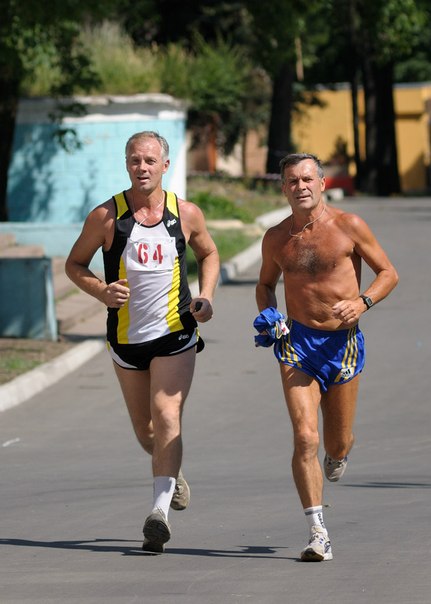 Владимир Лещенко (справа).jpg