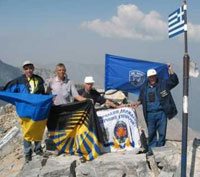 Участники проекта ''За 3 моря на Олимп'' Slava, Shahter,Kros и Viktor на Священной горе Олимп (Греция, 29.07.2007).jpg