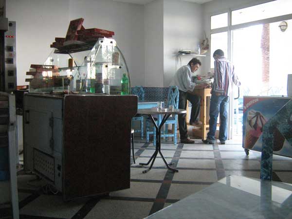 15_В-местном-кафе-20081105.jpg