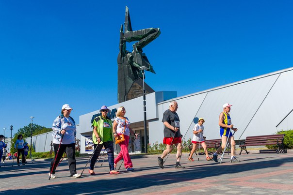 Группа скандинавской ходьбы КЛБ СТАЙЕР – участница многих клубных соревнований.jpg