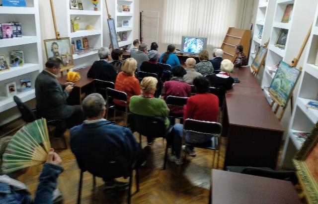 2019.11.07_смотрим видео от В.Лещенко о Крыме.jpg