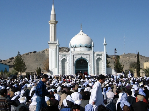 Летом разница во времени с Украиной - 1,5 часа - Zahedan - Sunni Eidgah mosque .jpg