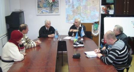 Пресс-конференция в редакции газеты «Вечерний Донецк» - 15 ноября 2011 года. На пресс-конференции.JPG