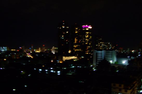 Бангкок ночью из окна 9 этажа - DSCF4619.jpg