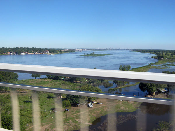 Река Парагвай. Вдали - столица страны город Асунсьон - 2-1b_IMG_2604.jpg