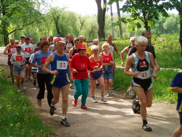 Под 52 - организатор пробега Золотой Валерий. - 2009.05.17_021_119 На трассе.jpg