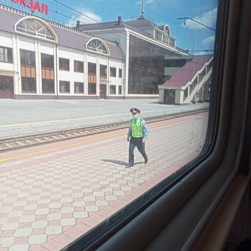 Петропавловск, на ж/д вокзале